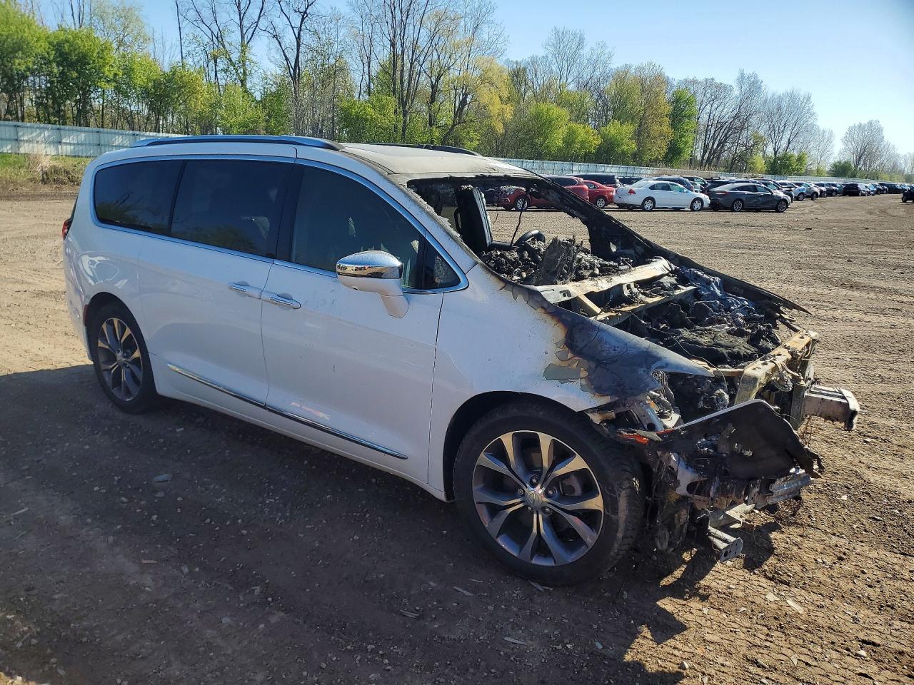 Chrysler Pacifica Limited