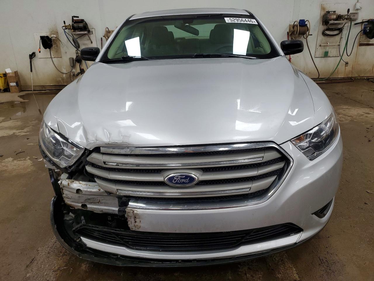 Ford Taurus Se