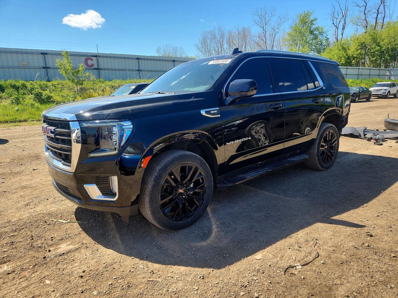 Salvage GMC Yukon Image