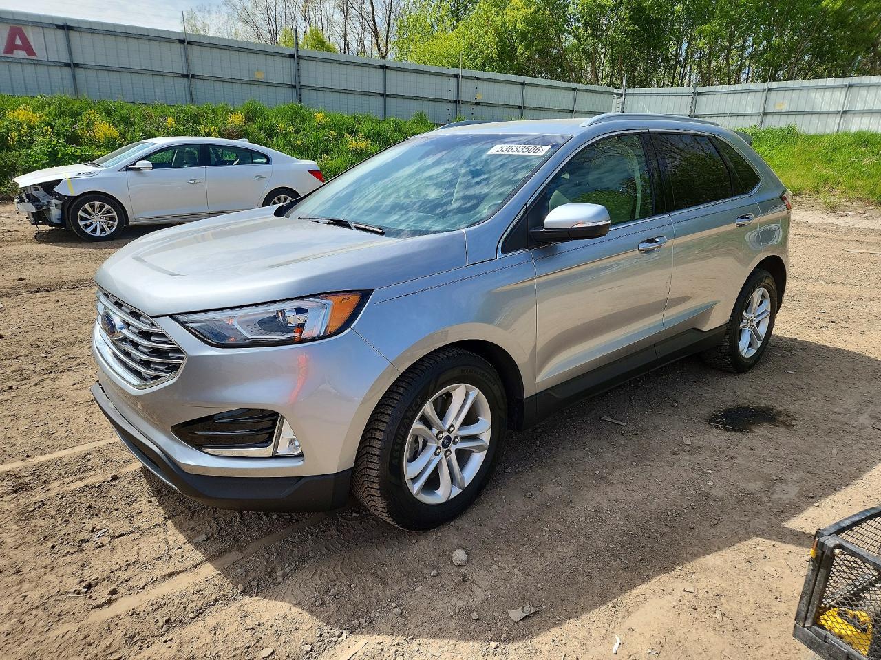 Salvage Ford Edge Image