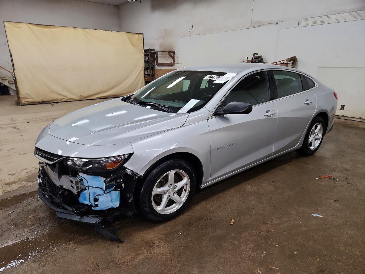 Salvage Chevrolet Malibu Image