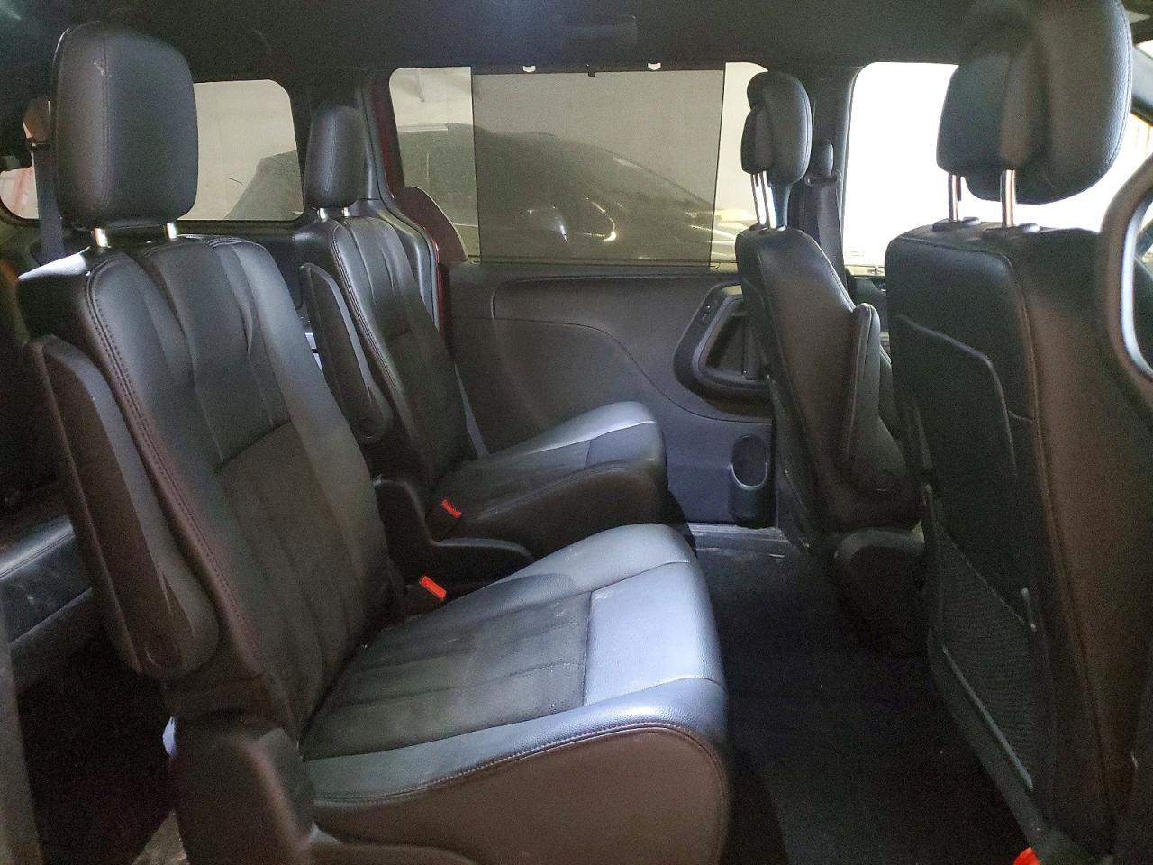 Dodge Caravan Sxt