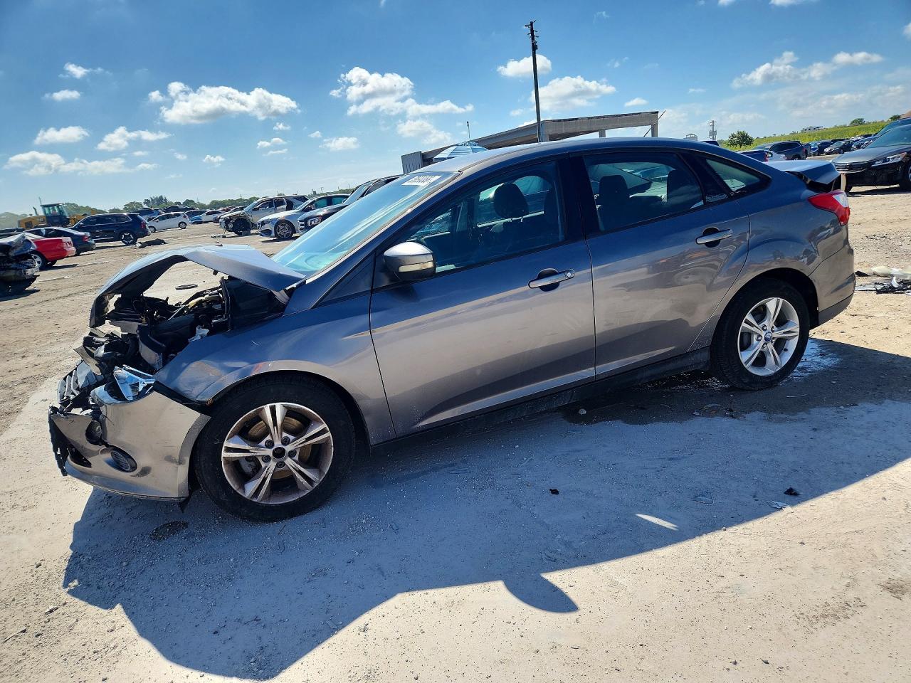 Salvage Ford Focus Image