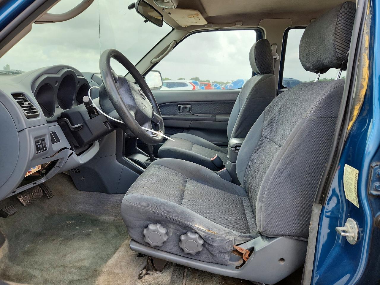 Nissan Frontier Xe-v6