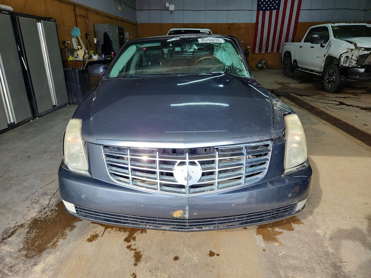Cadillac DTS Premium Collection