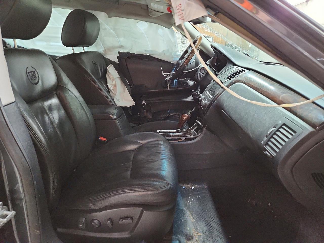 Cadillac DTS Premium Collection
