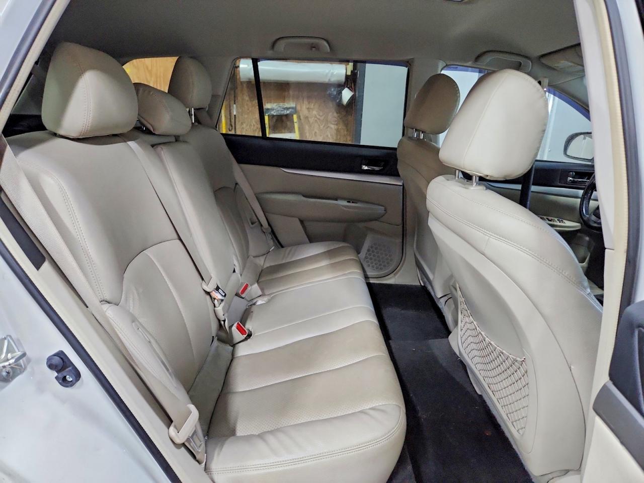 Subaru Outback 2.5i Premium