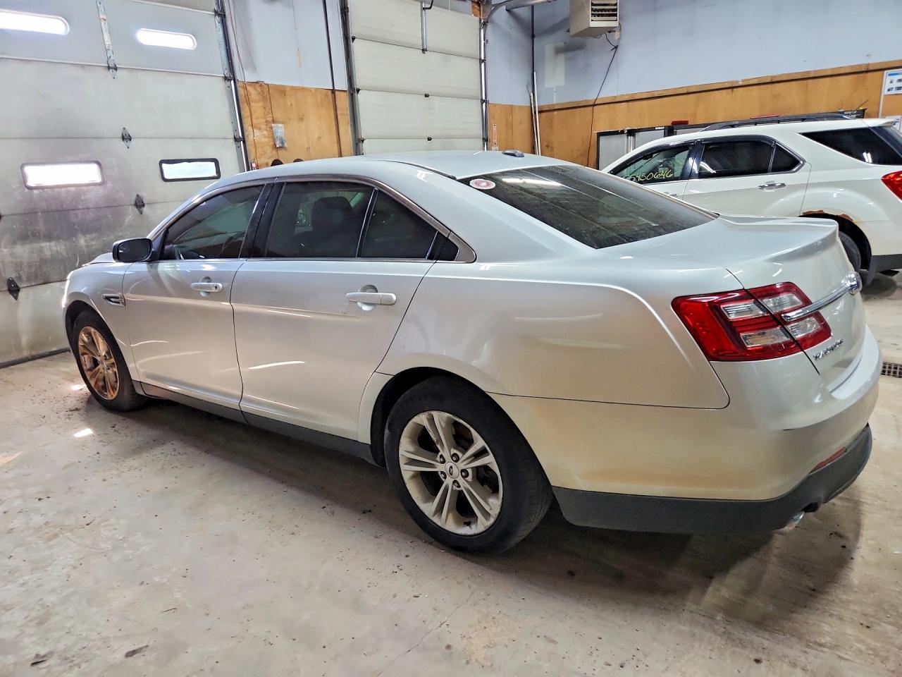 Ford Taurus Se