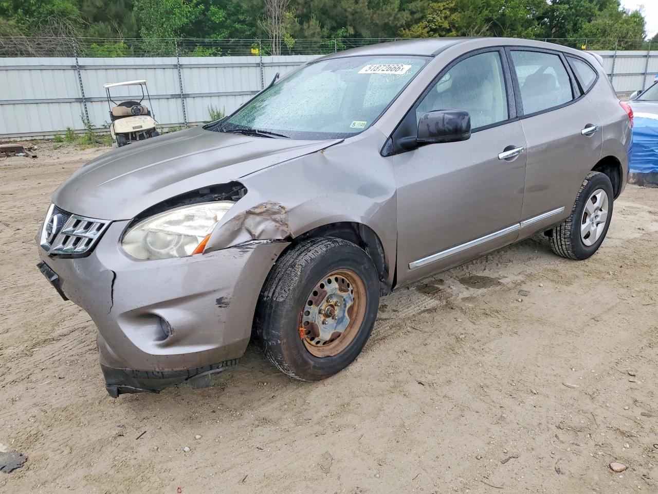Salvage Nissan Rogue Image