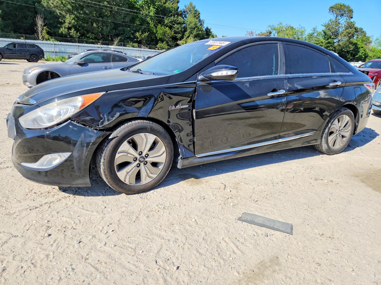 Salvage Hyundai SONATA Image