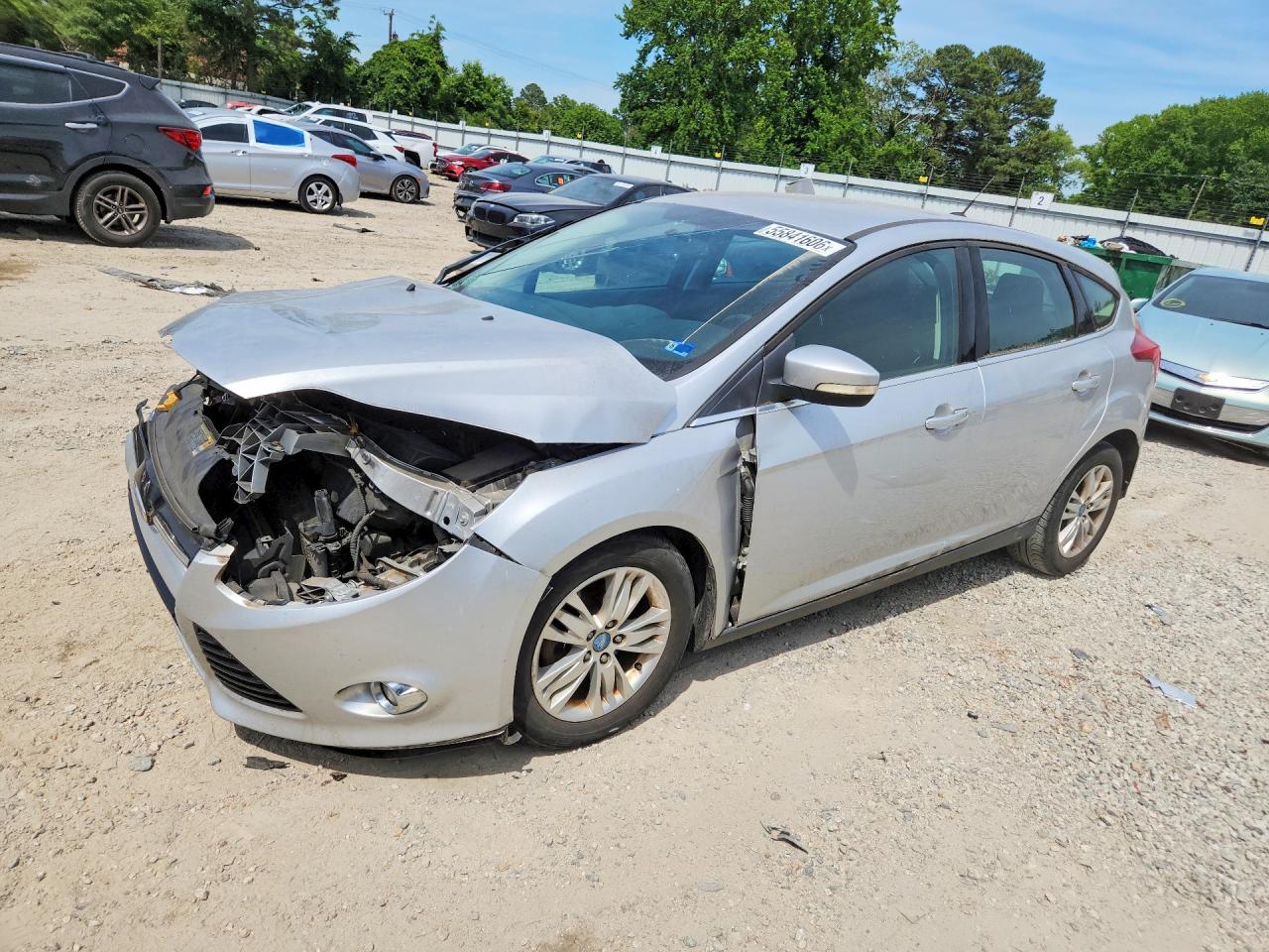 Salvage Ford Focus Image