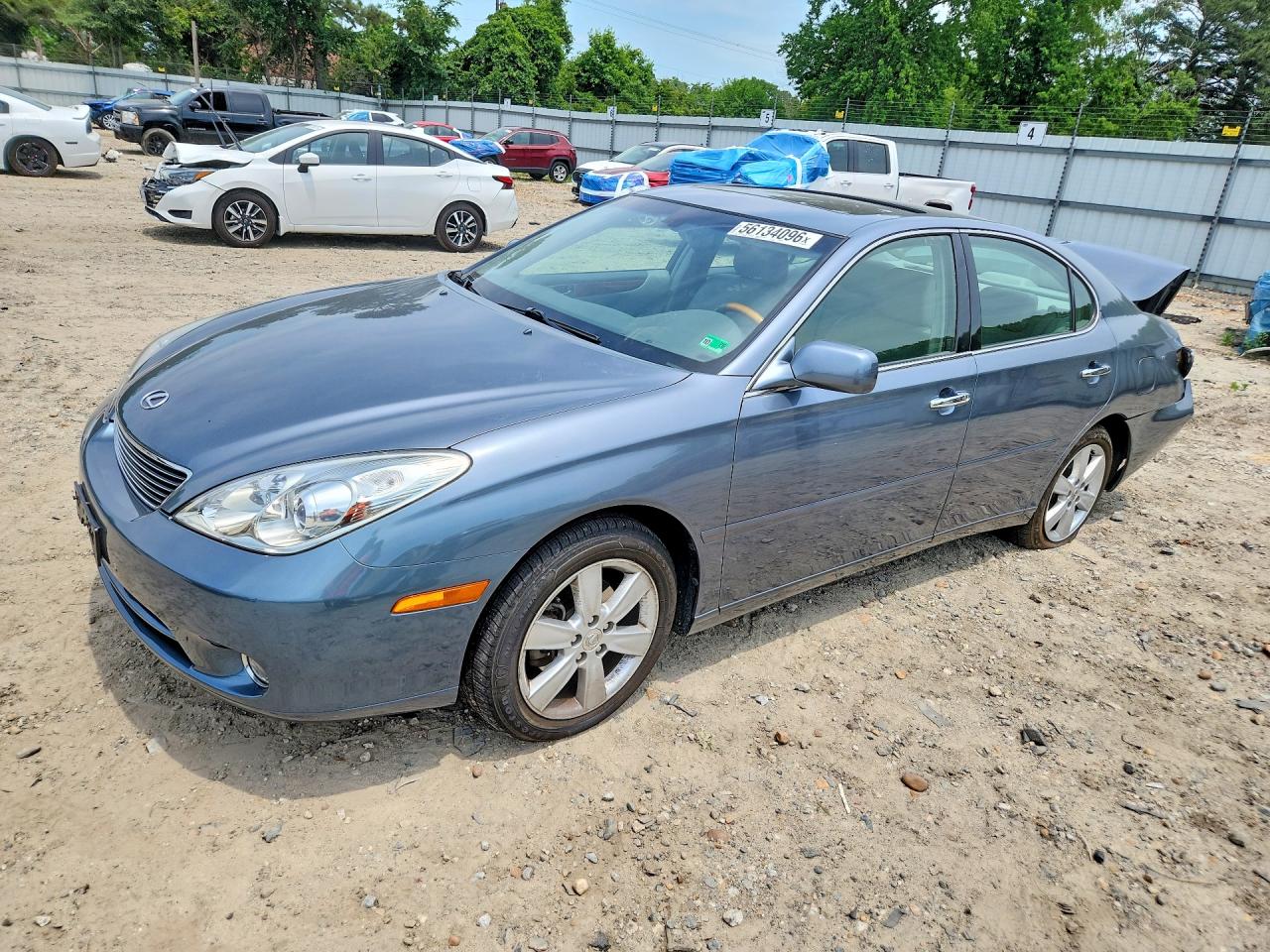 Salvage Lexus Es Image