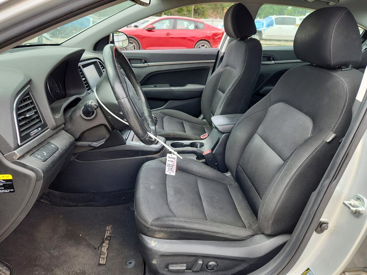 Hyundai ELANTRA Value Edition