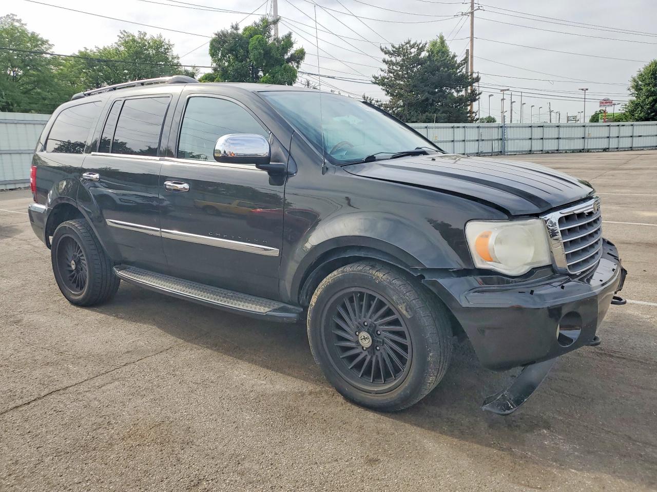 Chrysler Aspen Limited