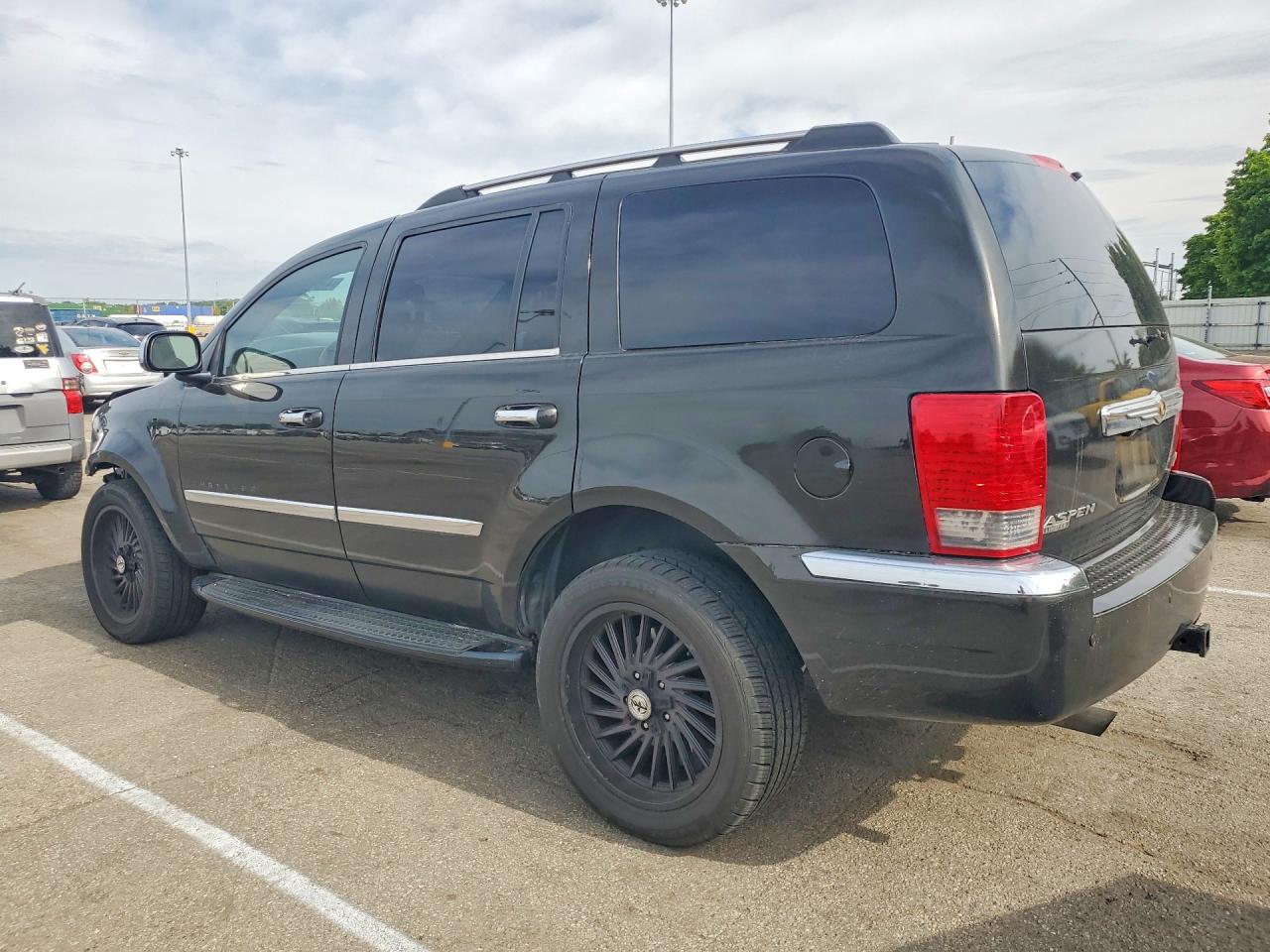 Chrysler Aspen Limited