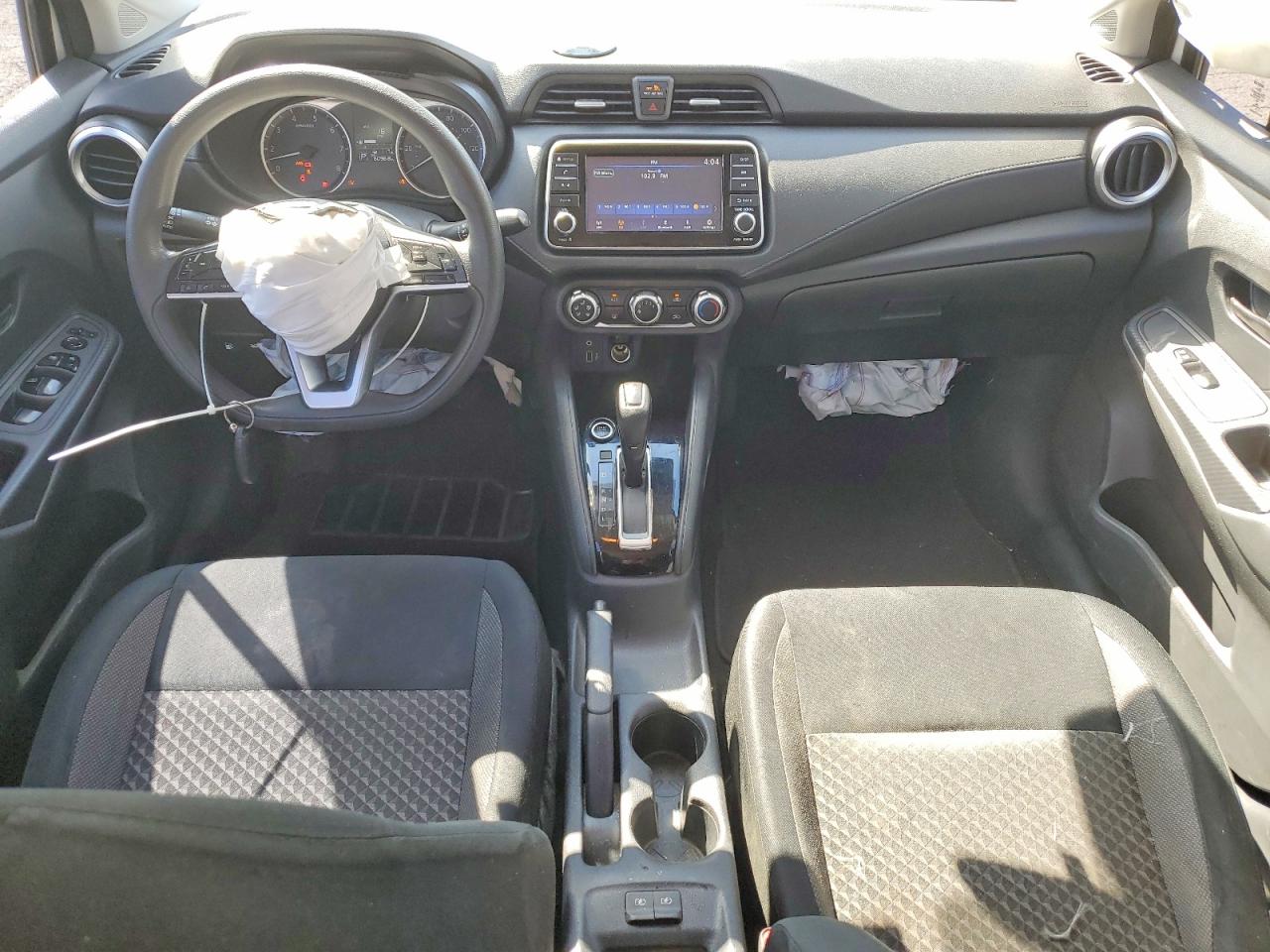 Nissan Versa S