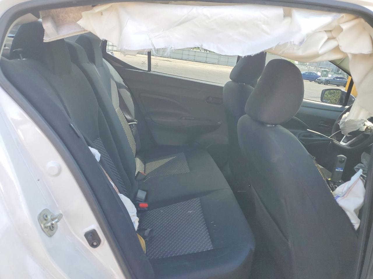 Nissan Versa S