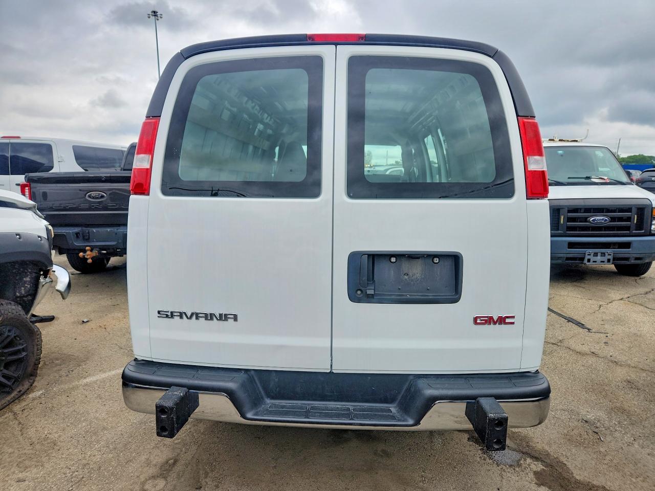 GMC Savana G2500