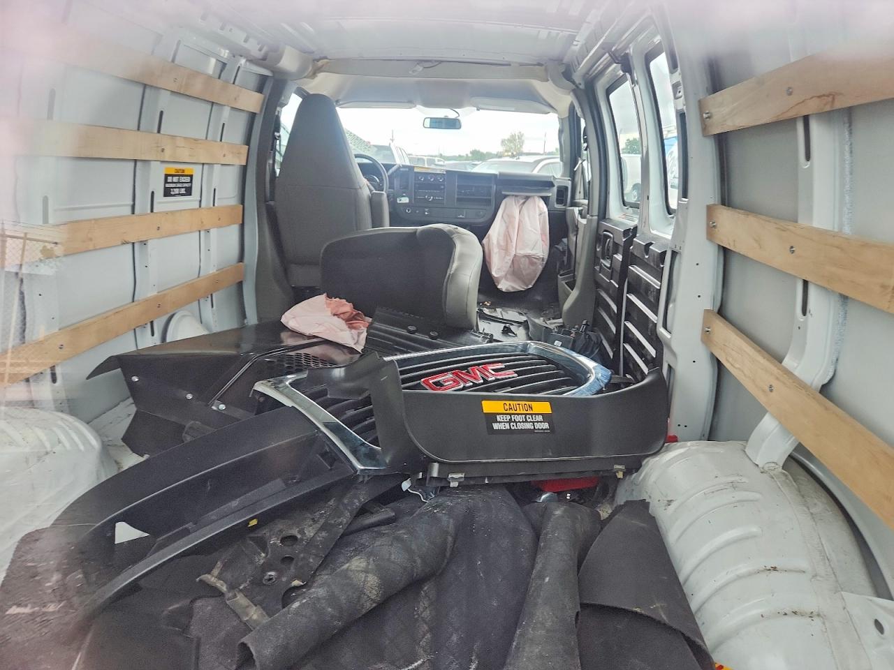 GMC Savana G2500