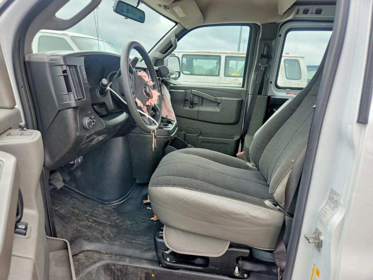 GMC Savana G2500