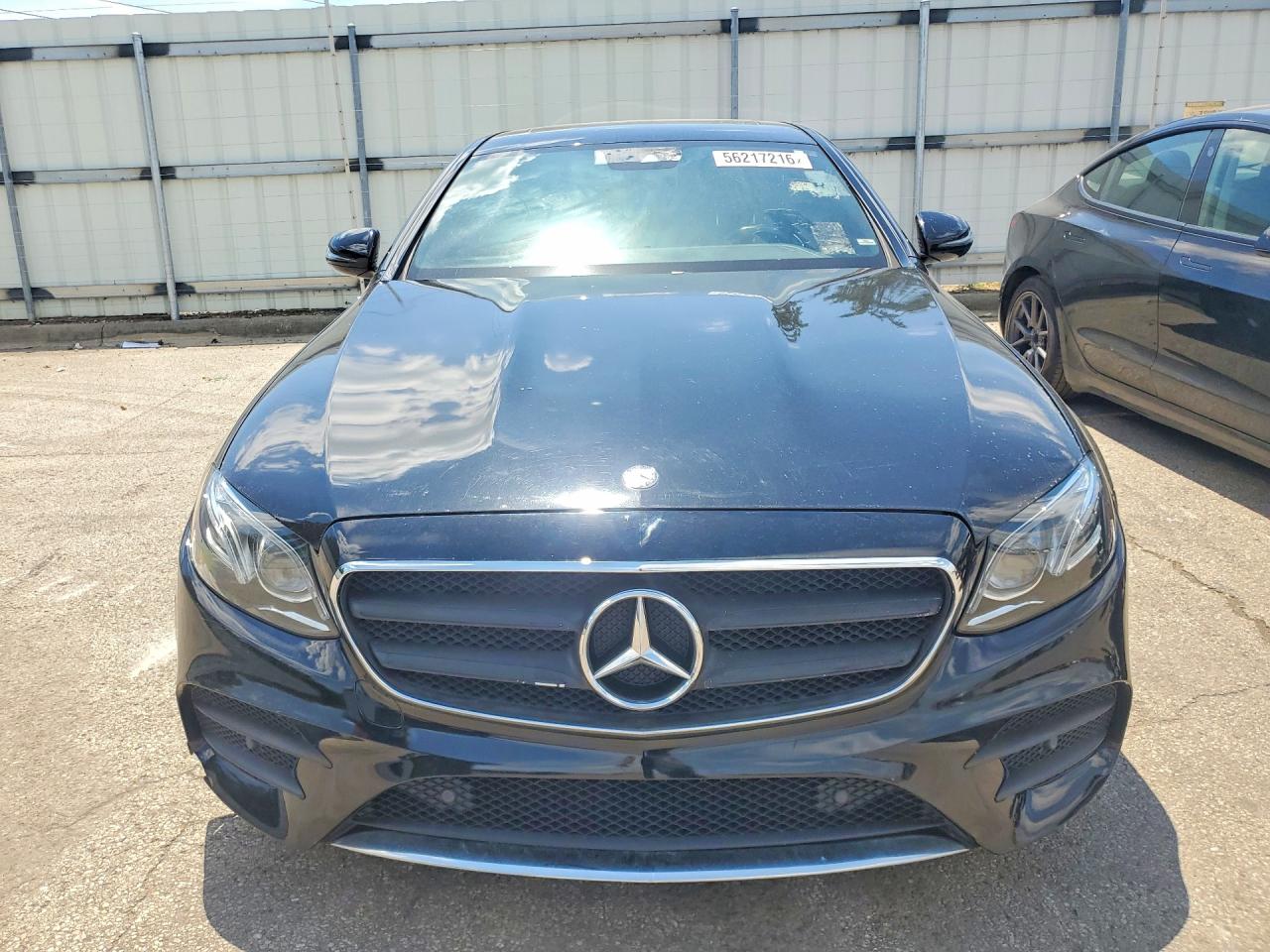 Mercedes-Benz E-Class 300 4matic