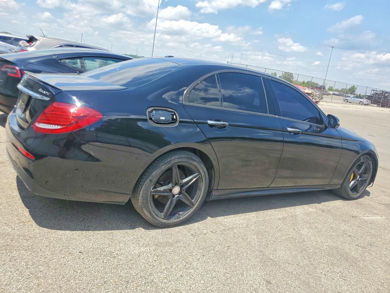 Mercedes-Benz E-Class 300 4matic