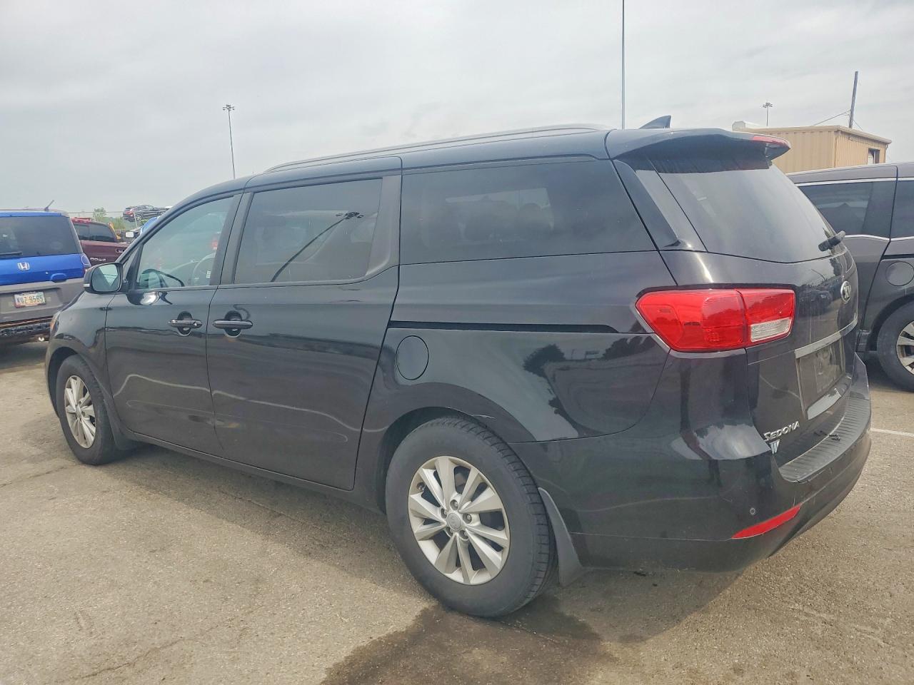 Kia Sedona Lx