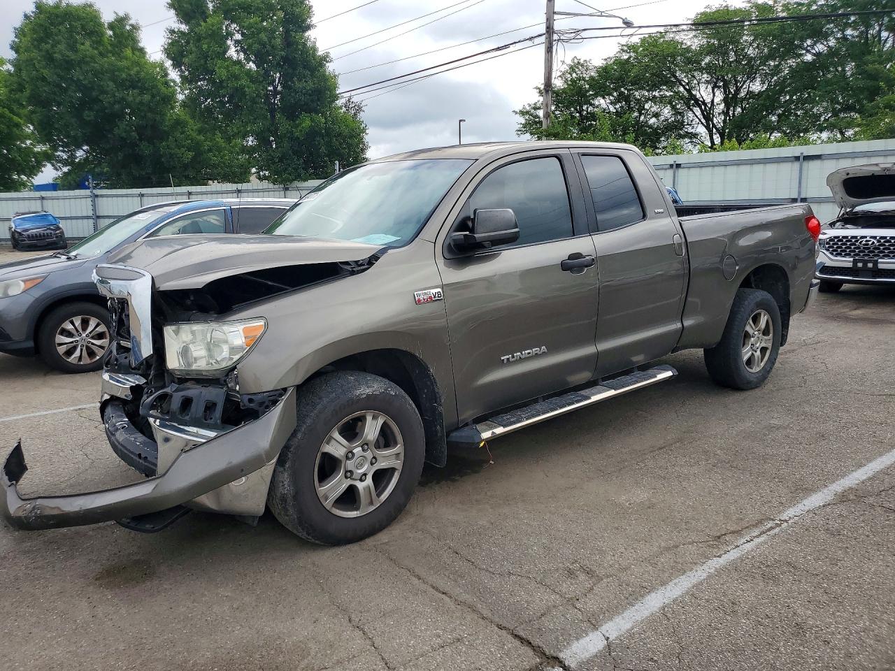 Salvage Toyota Tundra Image