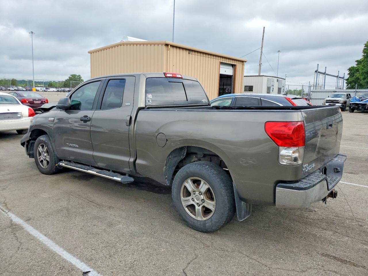 Toyota Tundra Double Cab Sr5