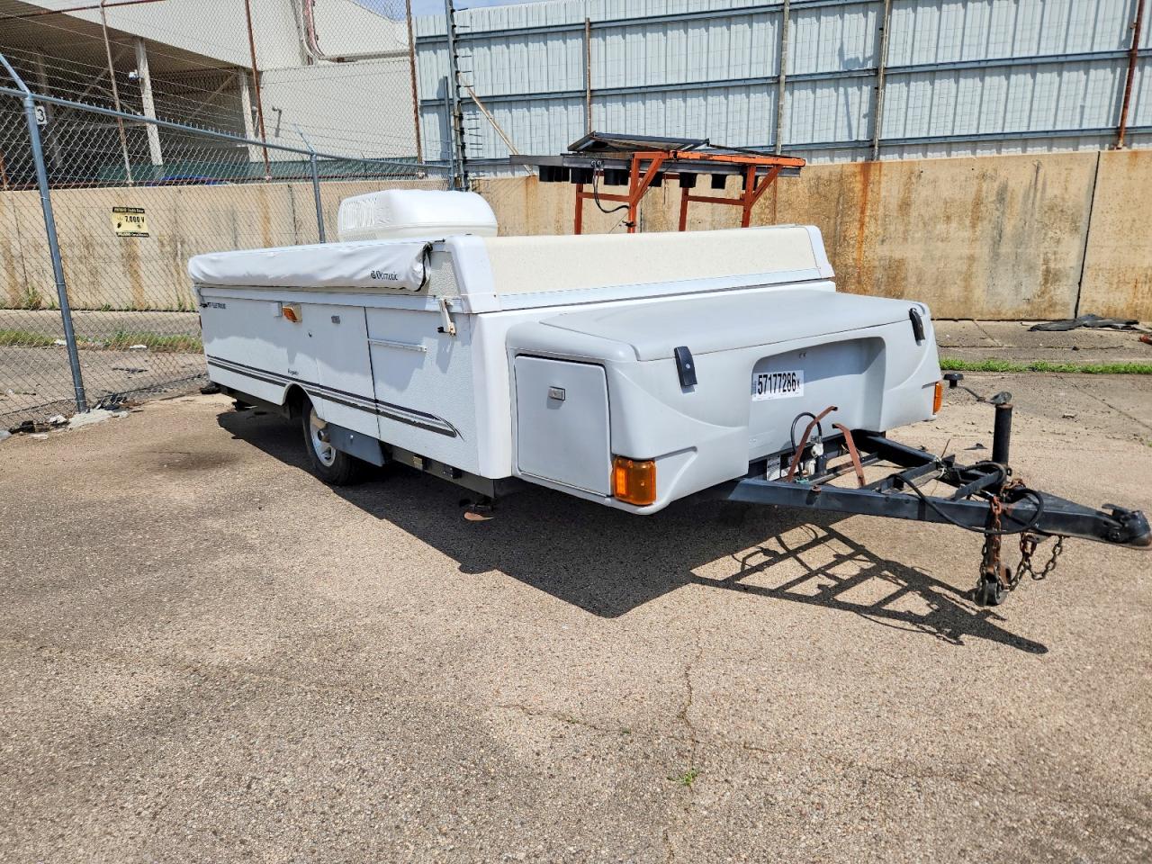 Salvage Fleetwood Colemacoma Image