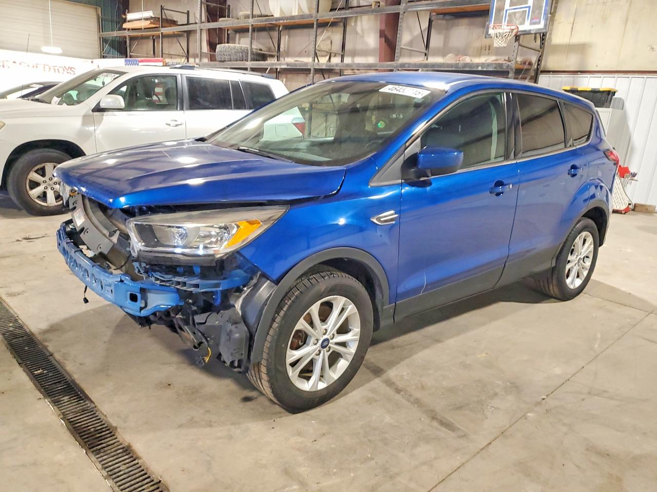 Salvage Ford Escape Image