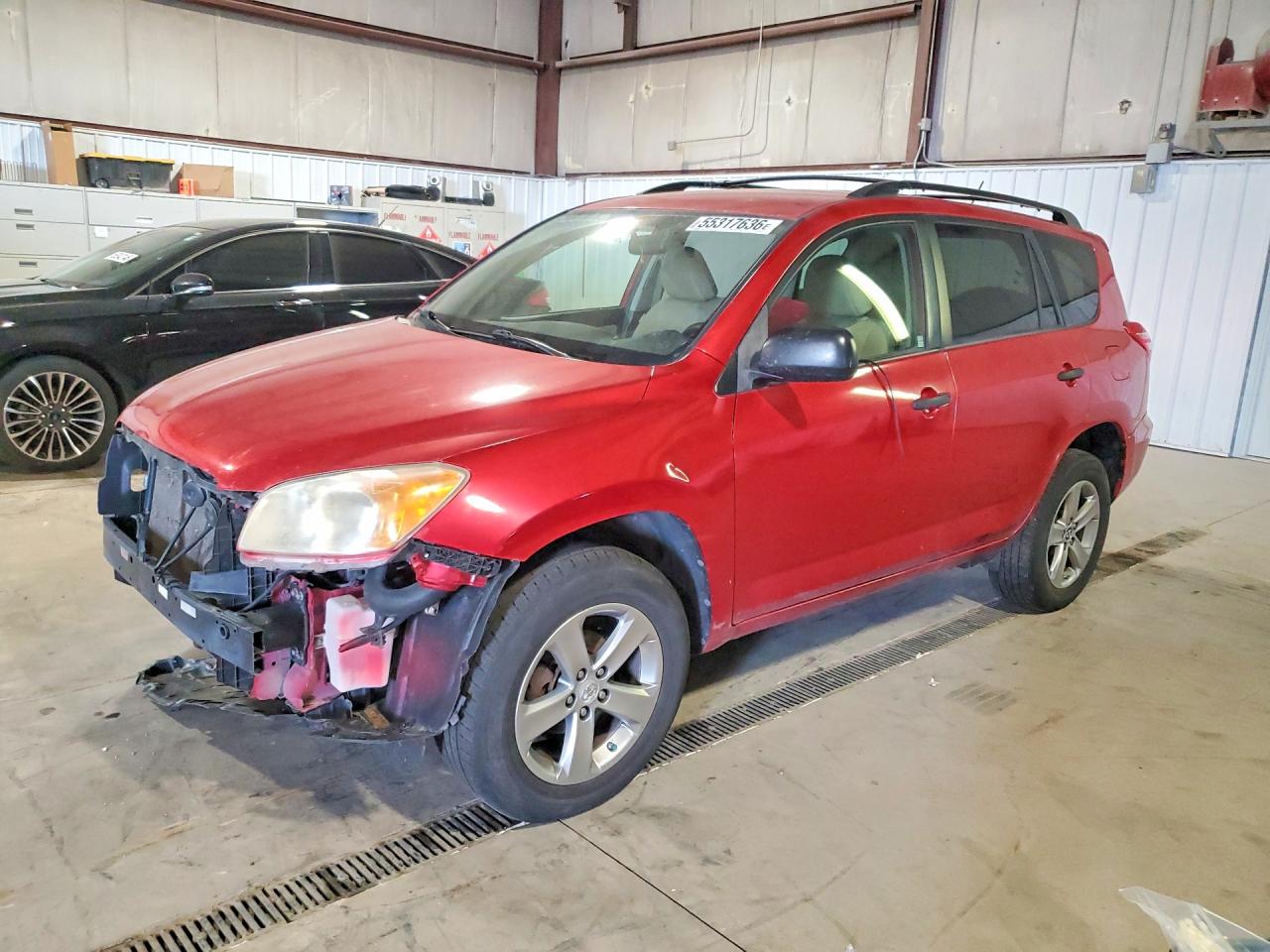 Salvage Toyota RAV4 Image