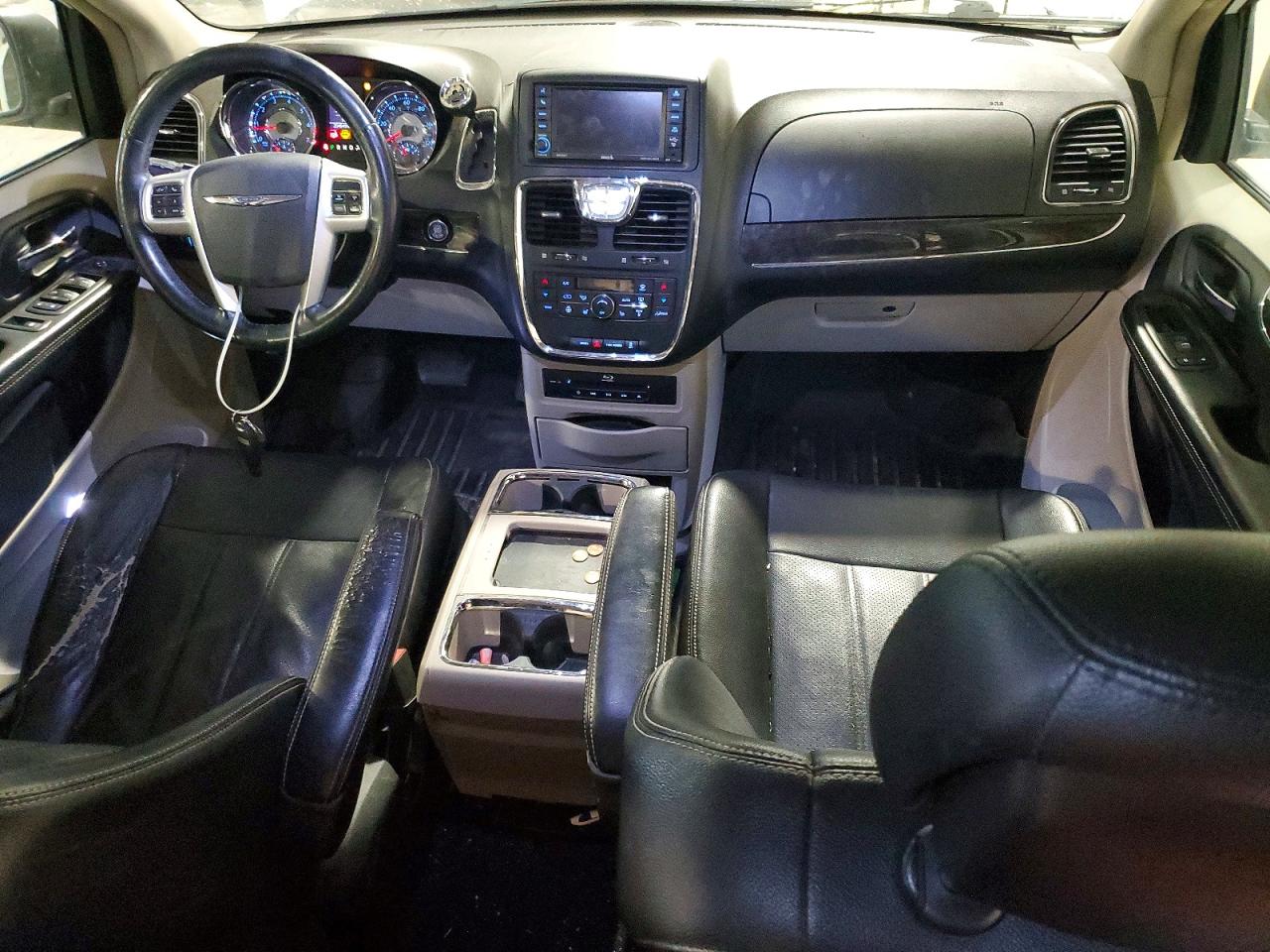 Chrysler Minivan Touring L