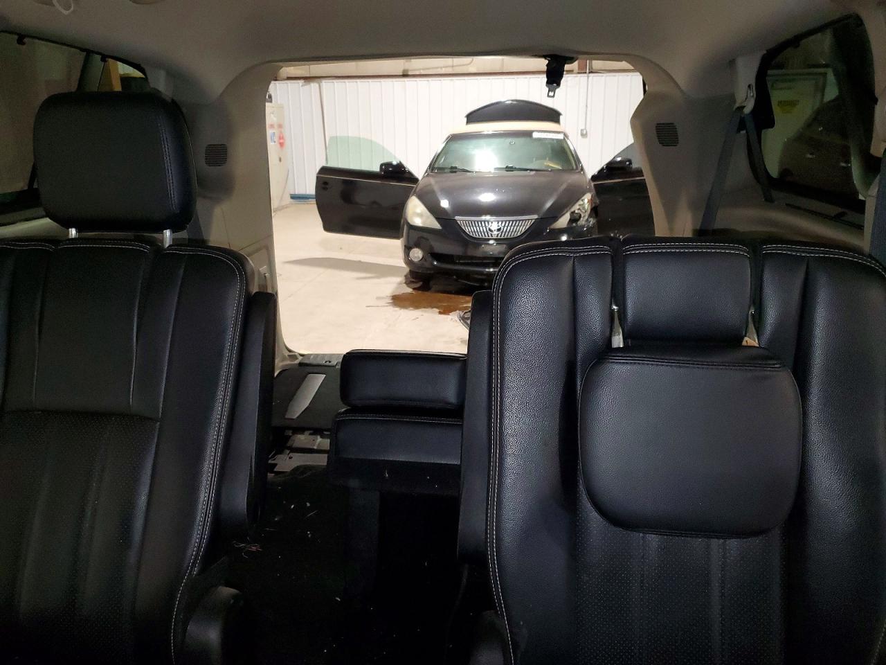 Chrysler Minivan Touring L