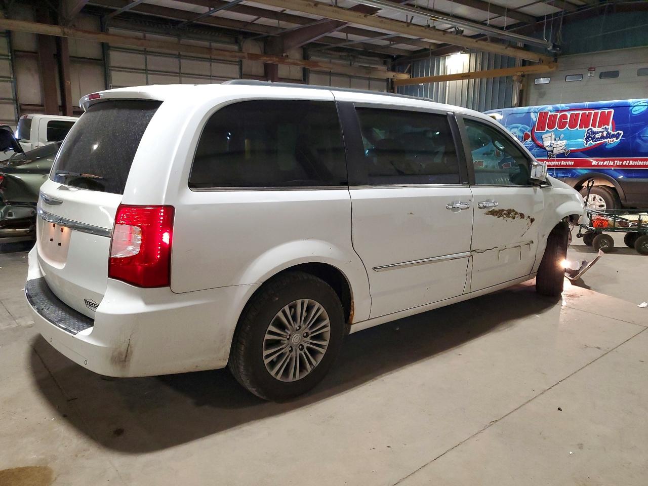 Chrysler Minivan Touring L