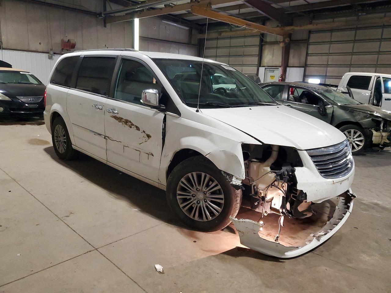 Chrysler Minivan Touring L