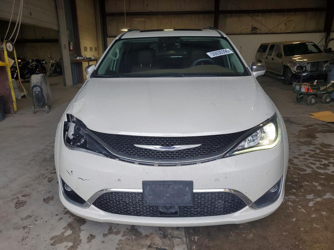 Chrysler Pacifica Limited