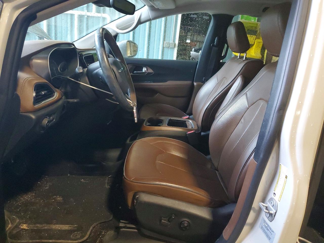 Chrysler Pacifica Limited