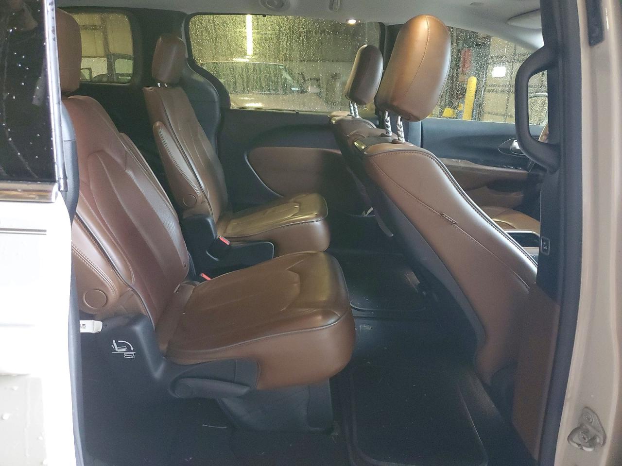 Chrysler Pacifica Limited
