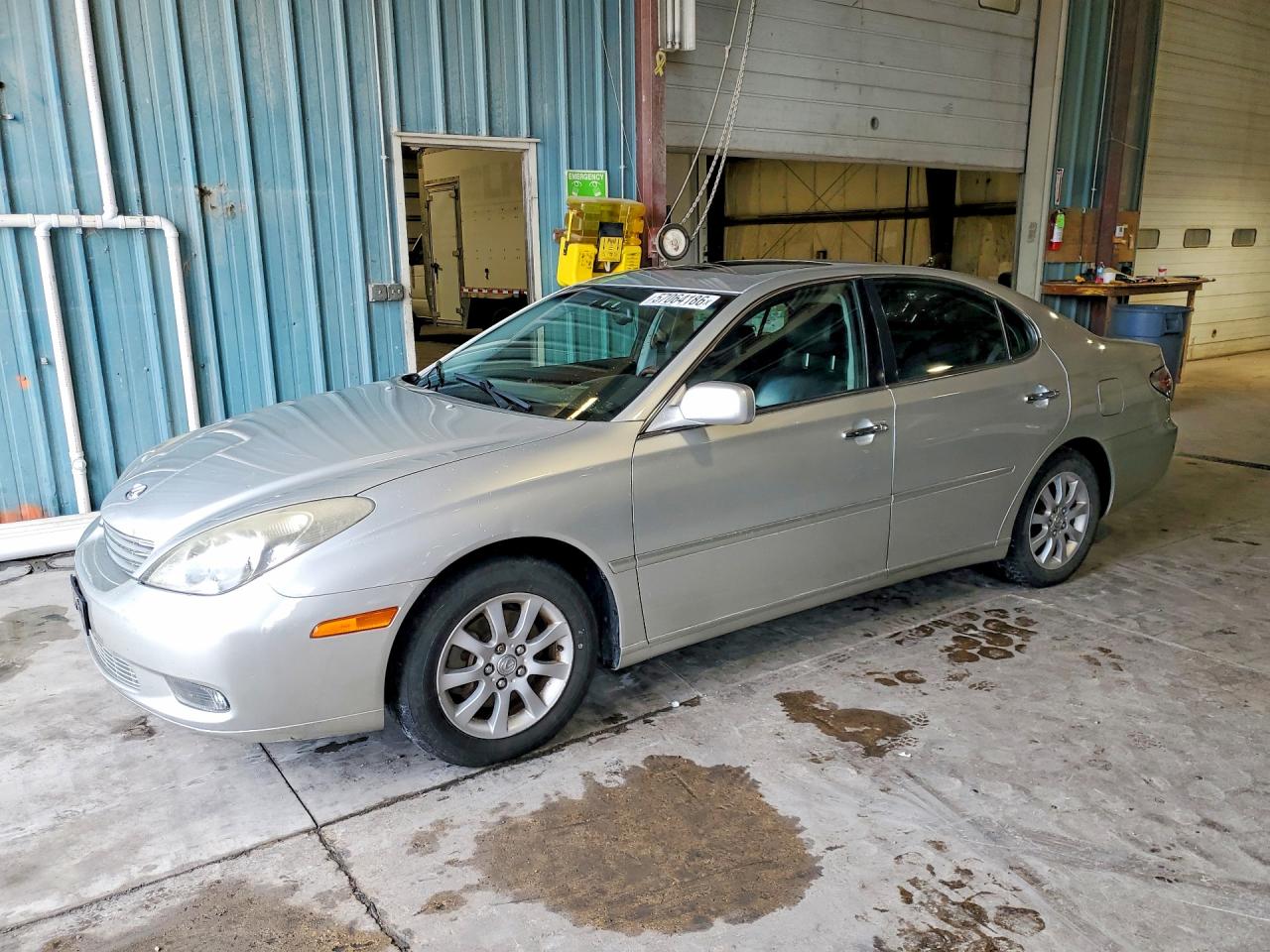 Salvage Lexus Es Image