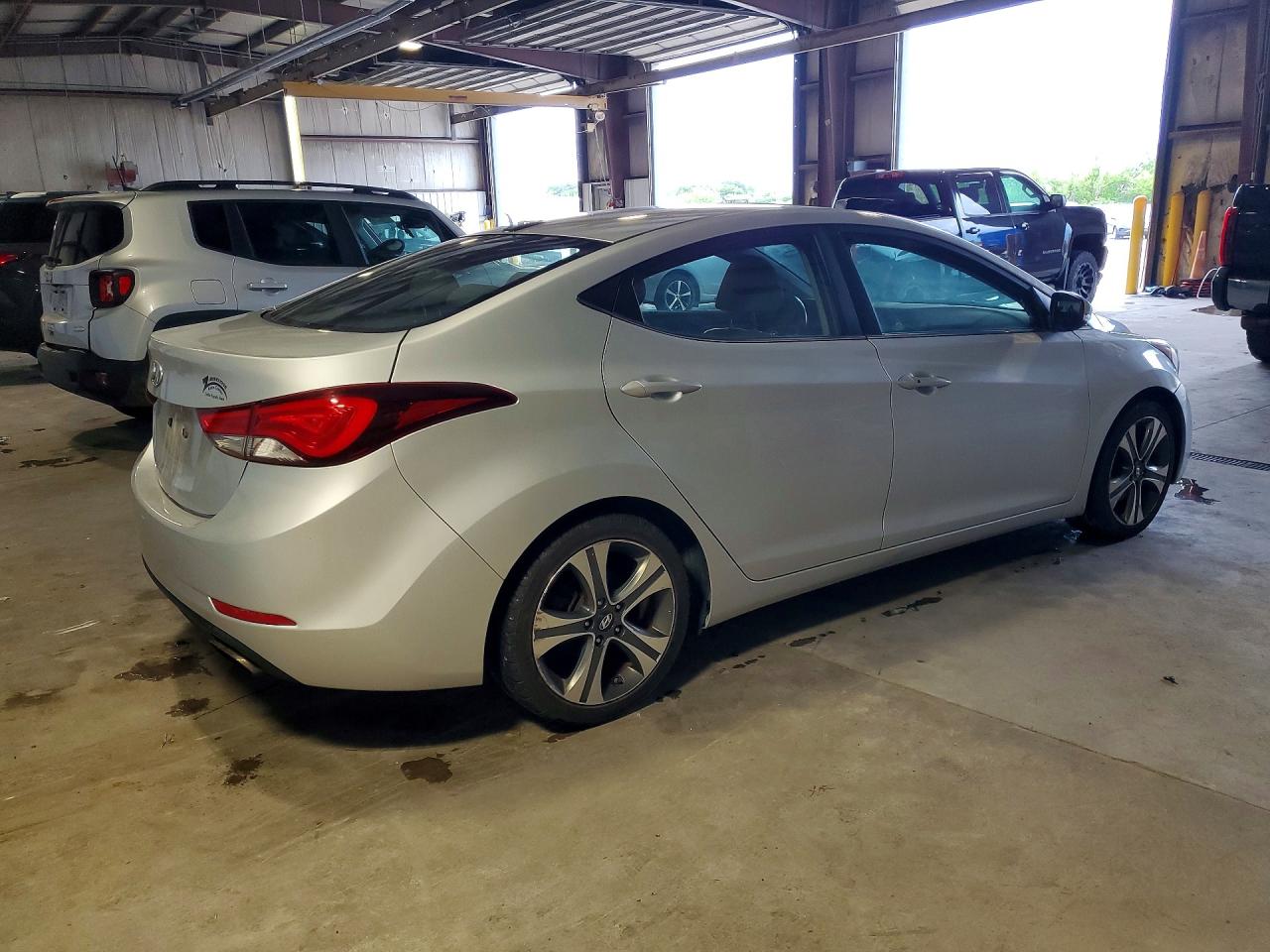 Hyundai ELANTRA Sport