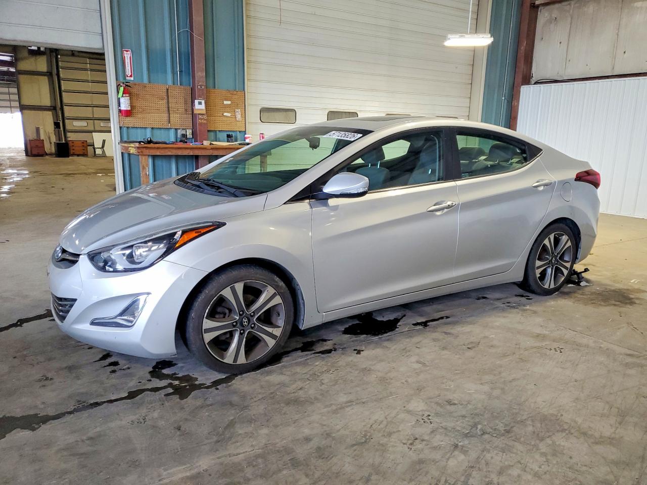 Salvage Hyundai ELANTRA Image