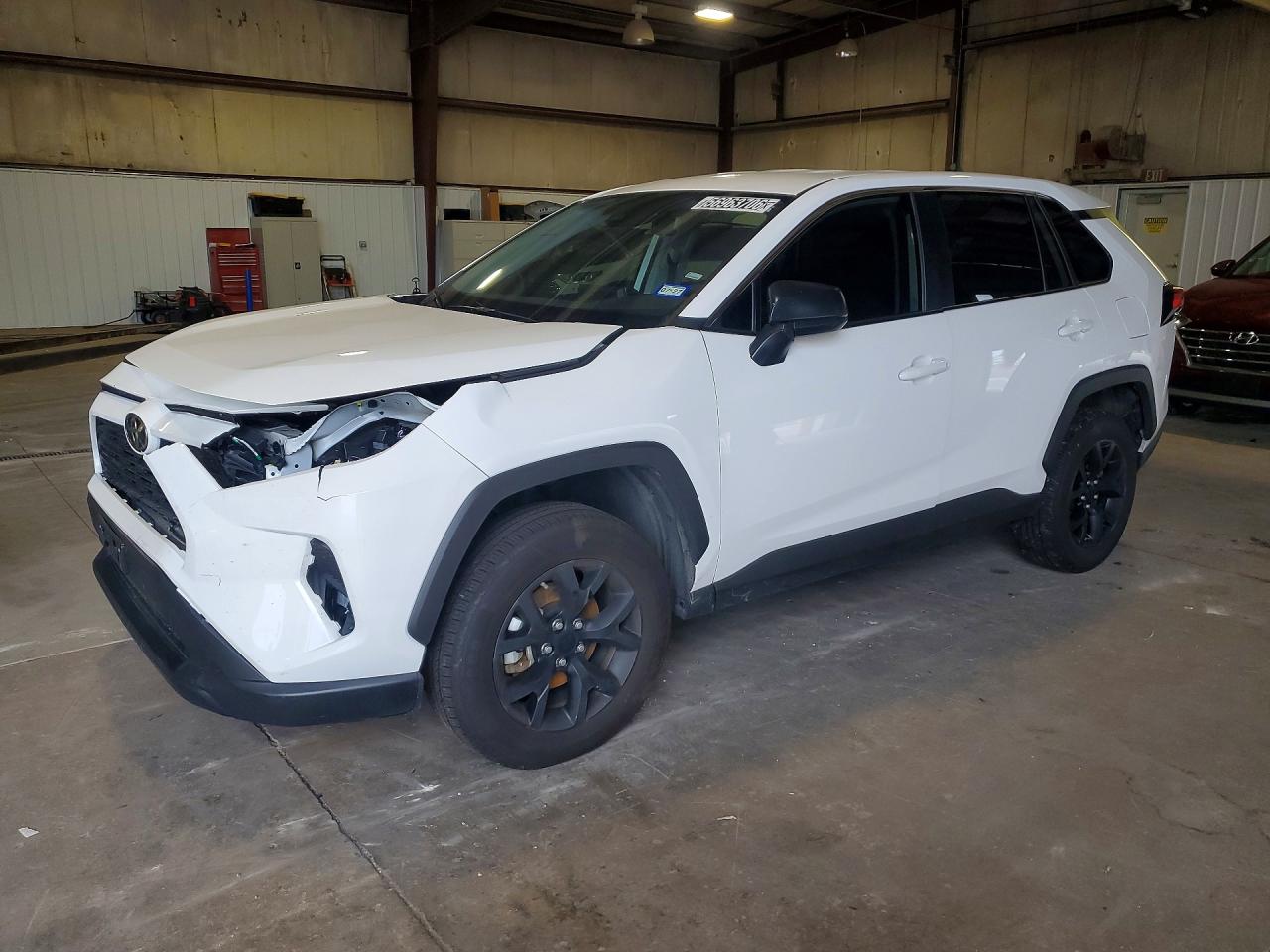 Salvage Toyota RAV4 Image