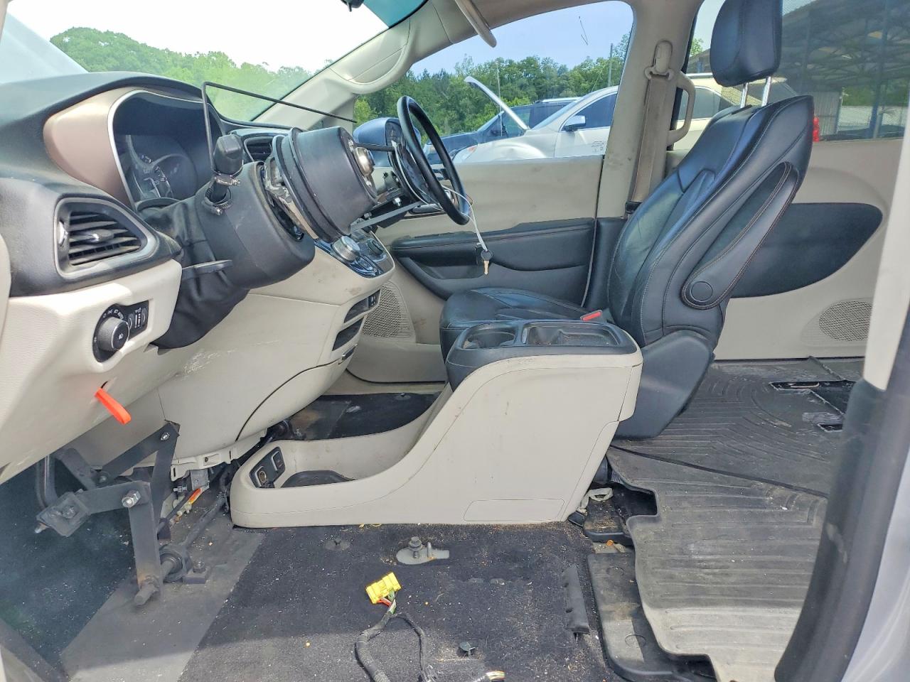 Chrysler Pacifica Touring L