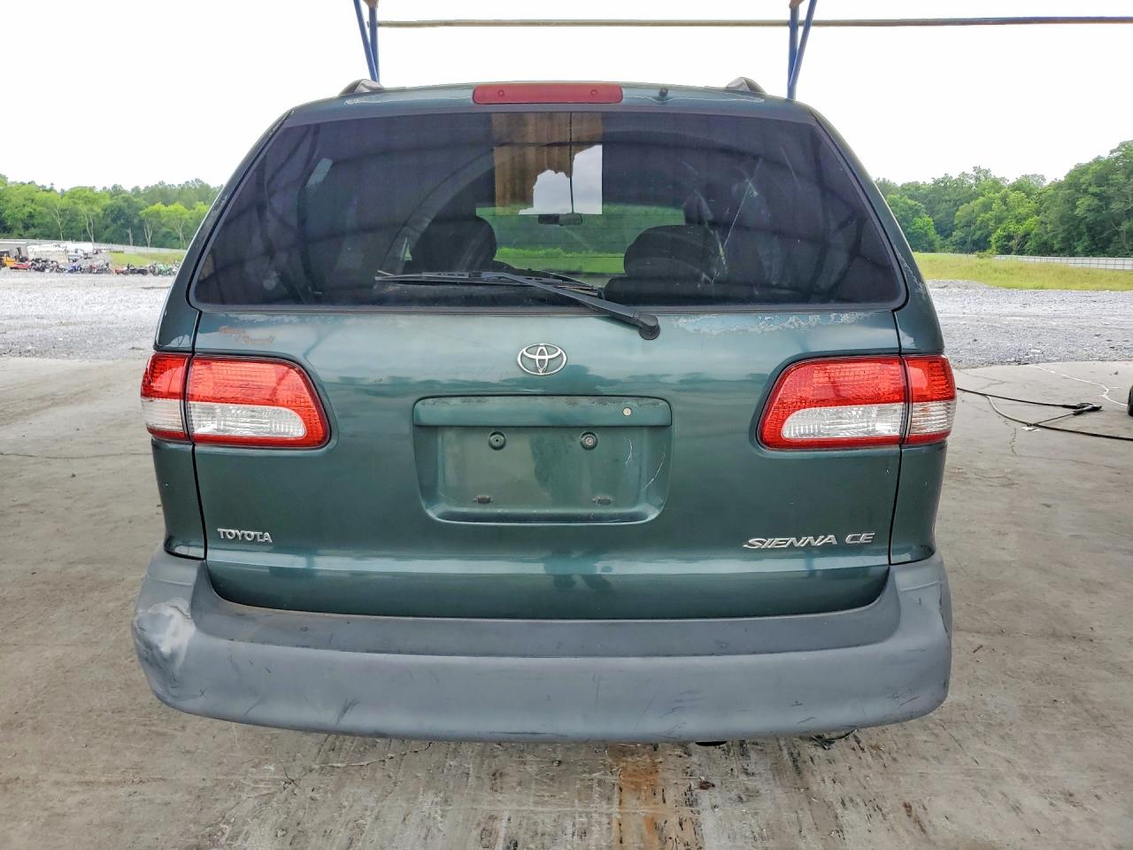 Toyota Sienna Ce