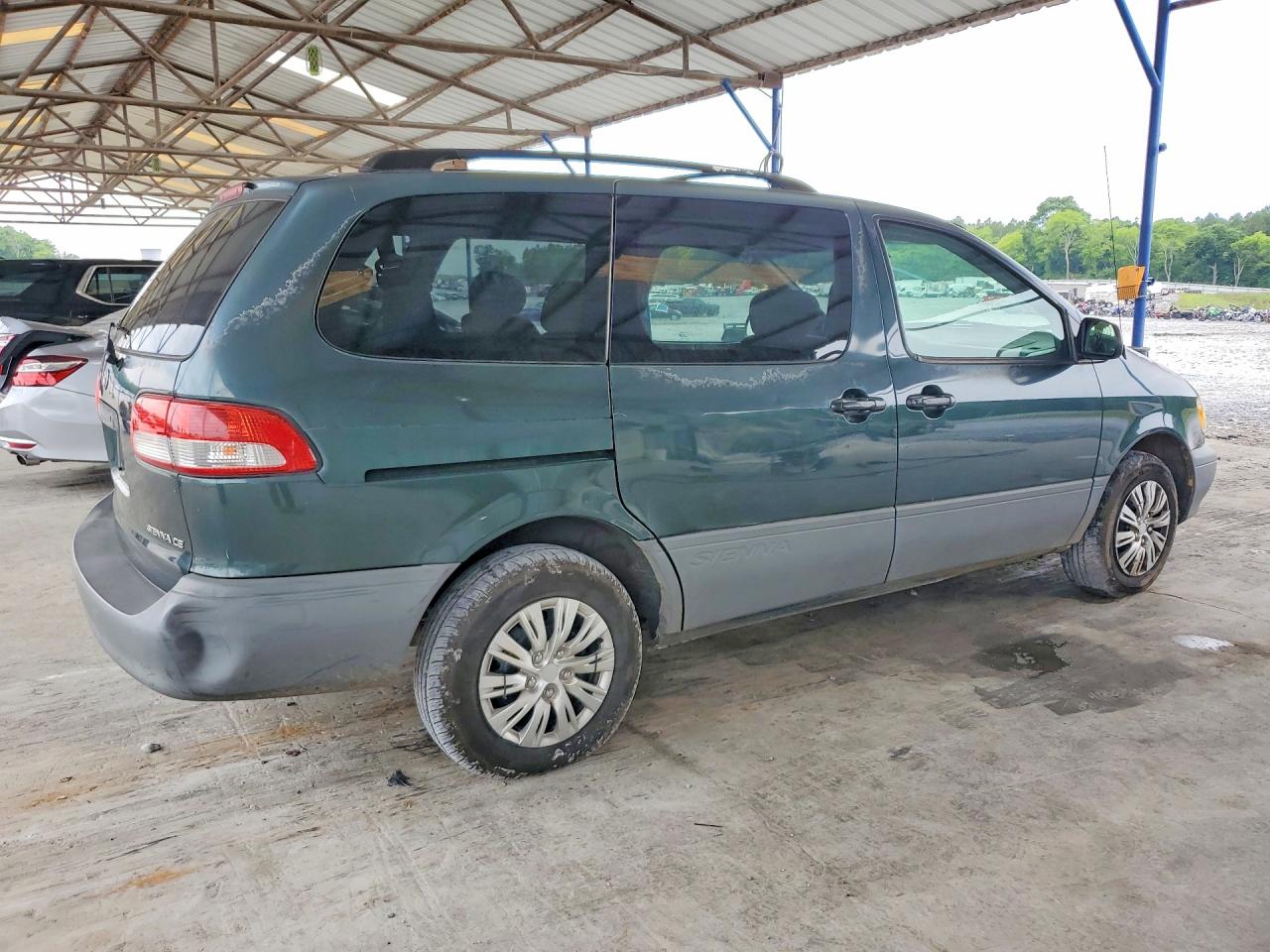 Toyota Sienna Ce