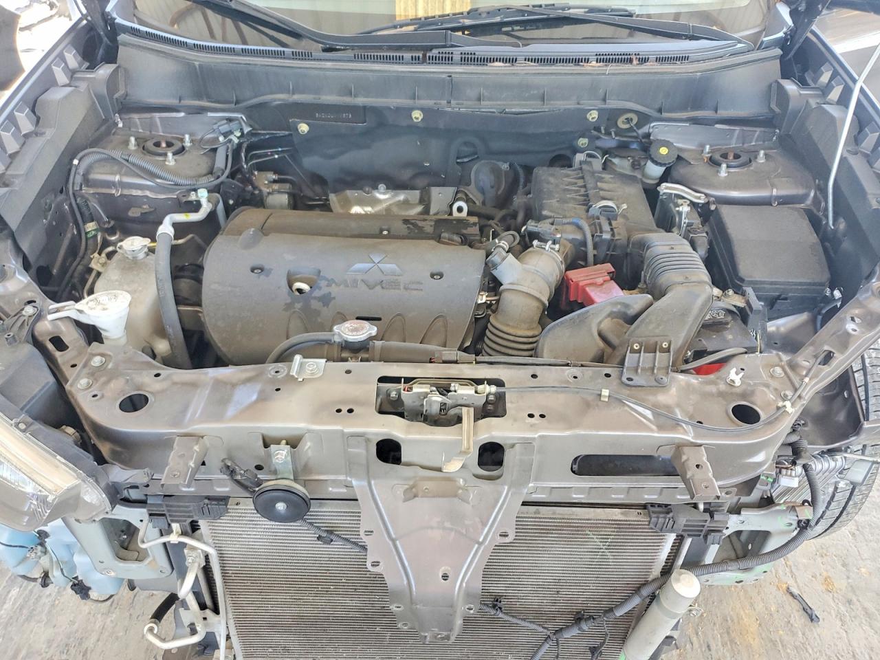 Mitsubishi Outlander Es