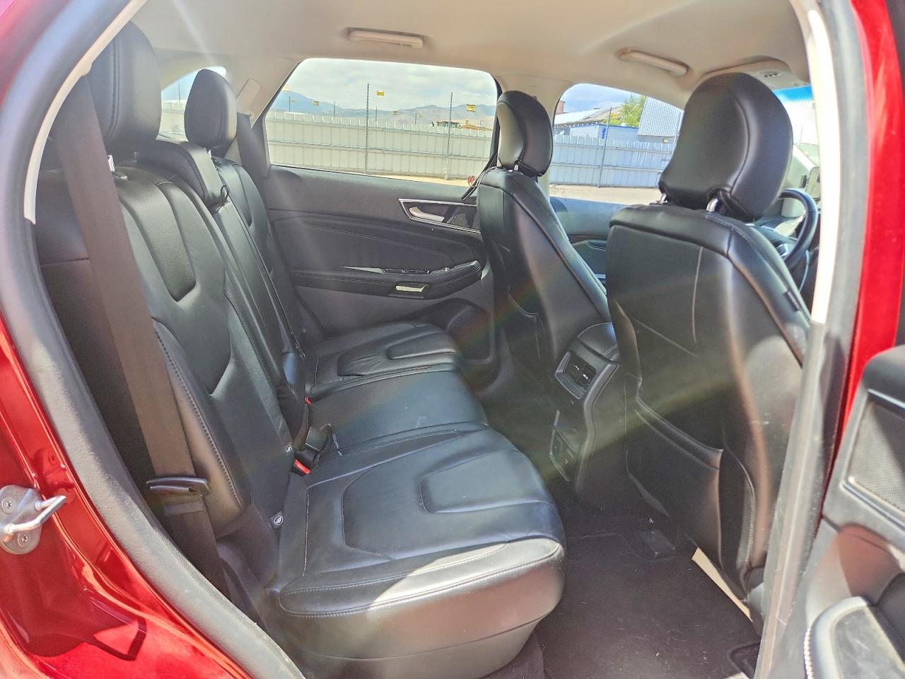 Ford Edge Titanium