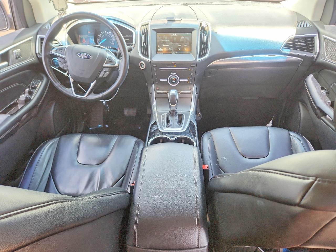 Ford Edge Titanium