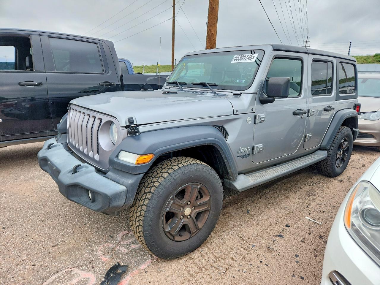 Salvage Jeep Wrangler Image